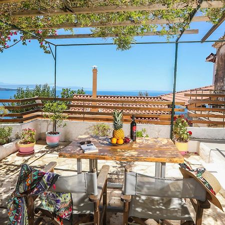 Ferienwohnung Joannas Sea-View Stone House Katávolos Exterior foto
